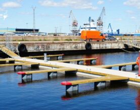 Extra Marina Schwerlast Pontons mit Fingersteg